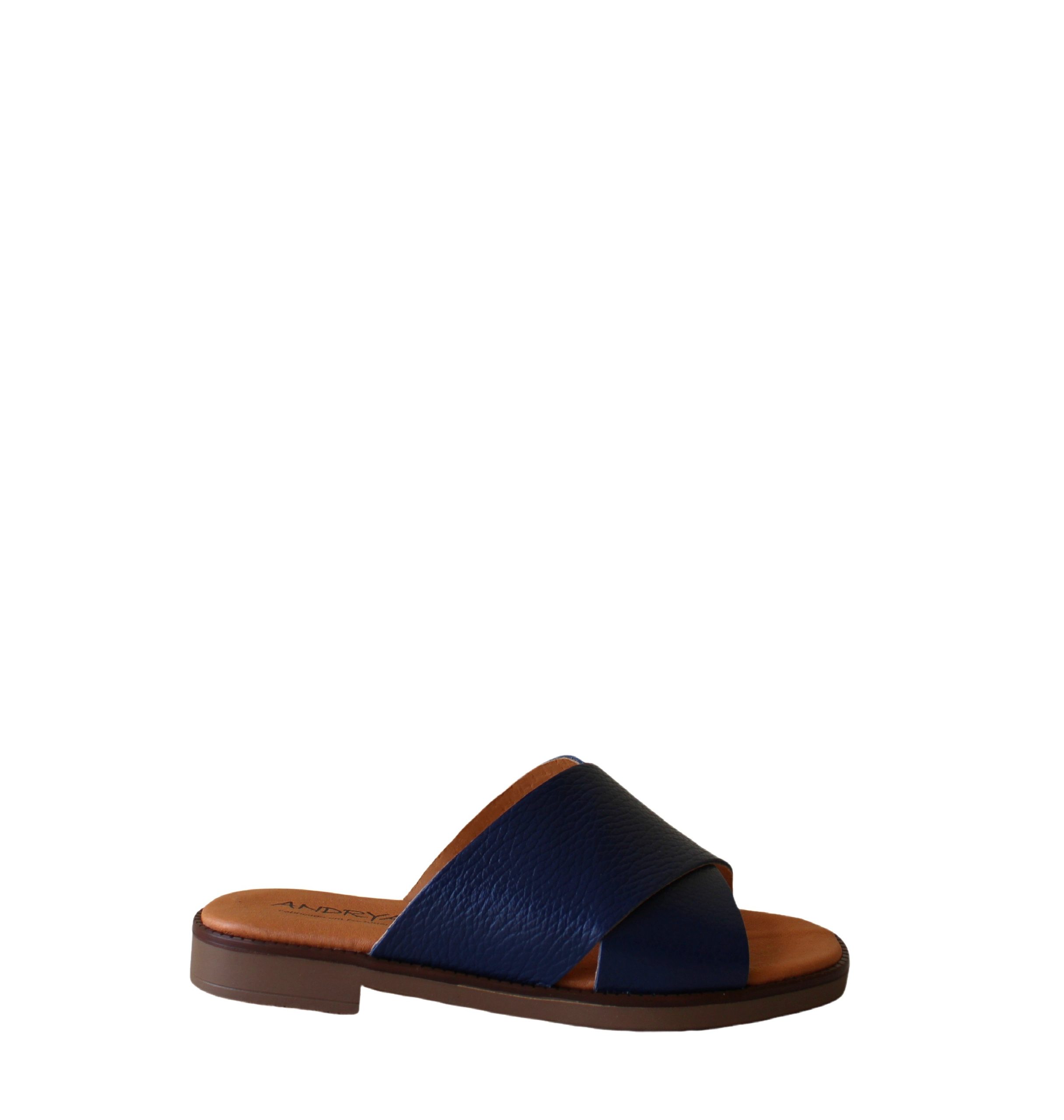 CHINELO ANDRYA EM PELE